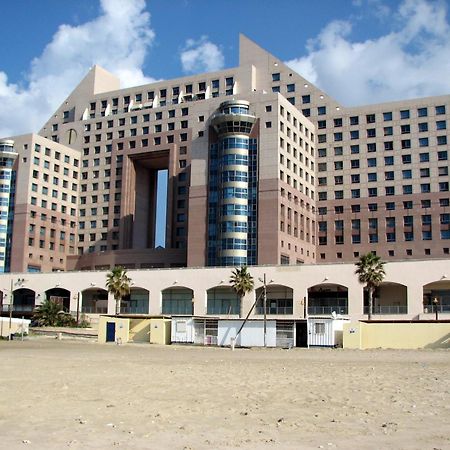 Apartments On The Beach Haifa Buitenkant foto