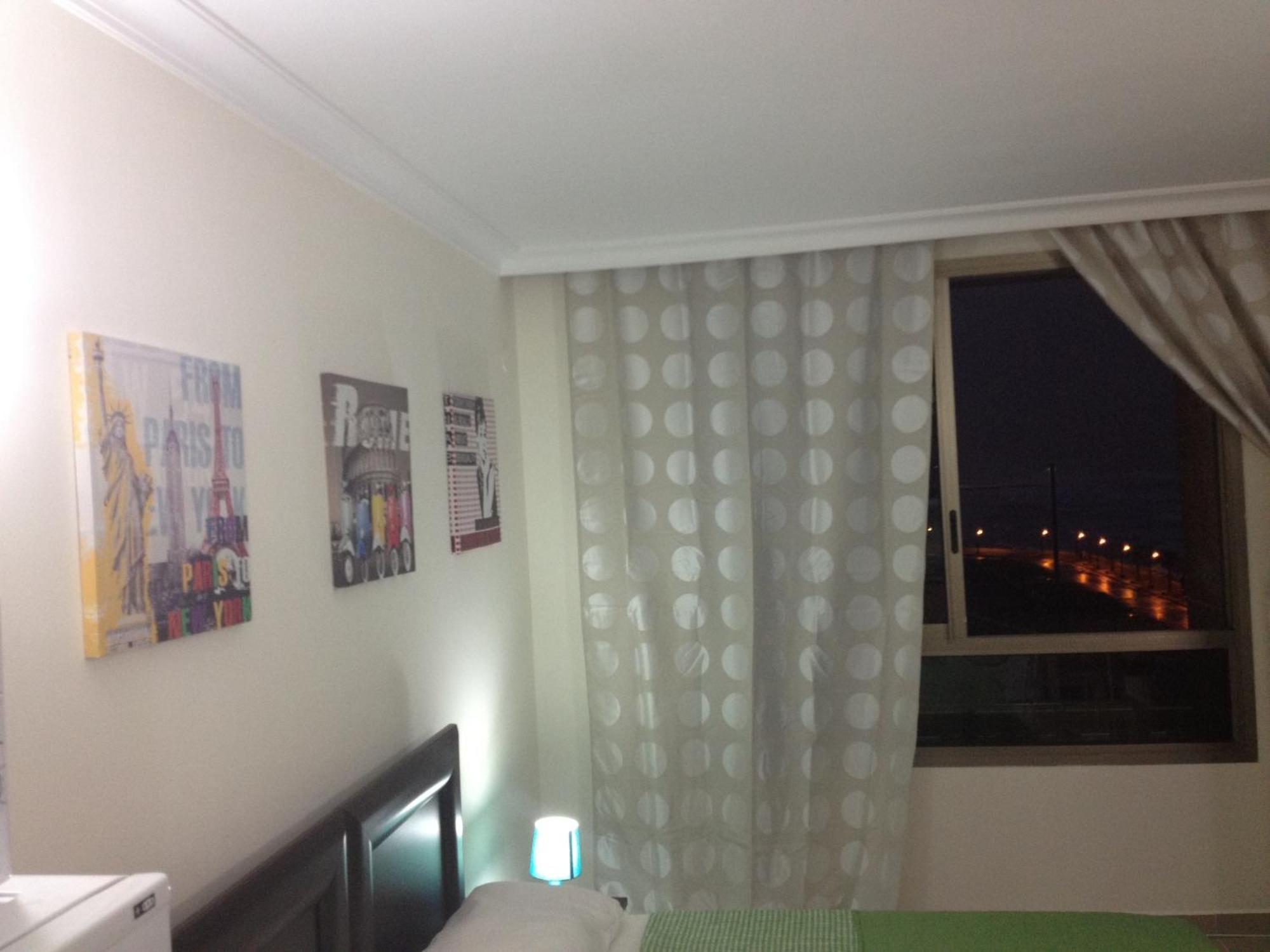 Apartments On The Beach Haifa Kamer foto