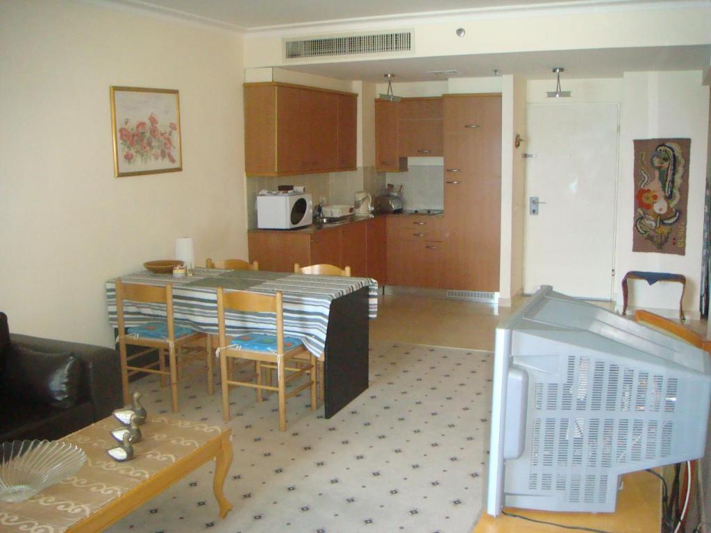Apartments On The Beach Haifa Kamer foto